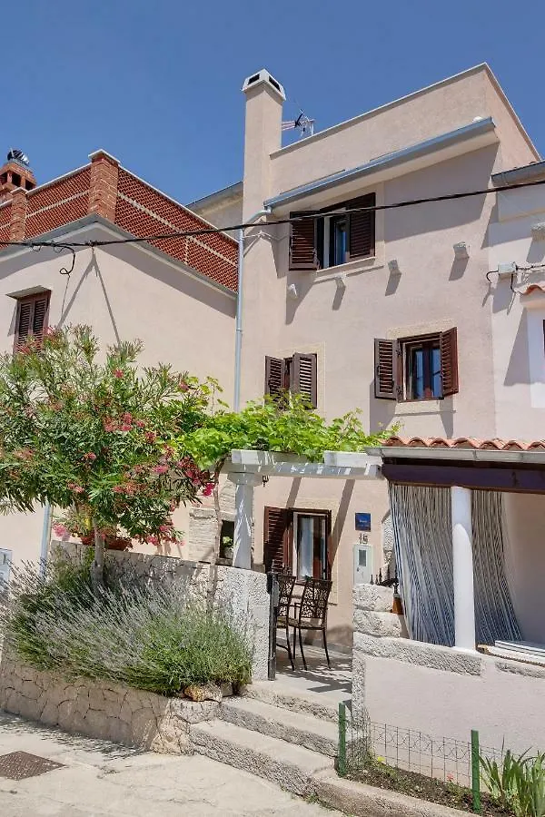 Prázdninový dům Vila House Medea Ustrine